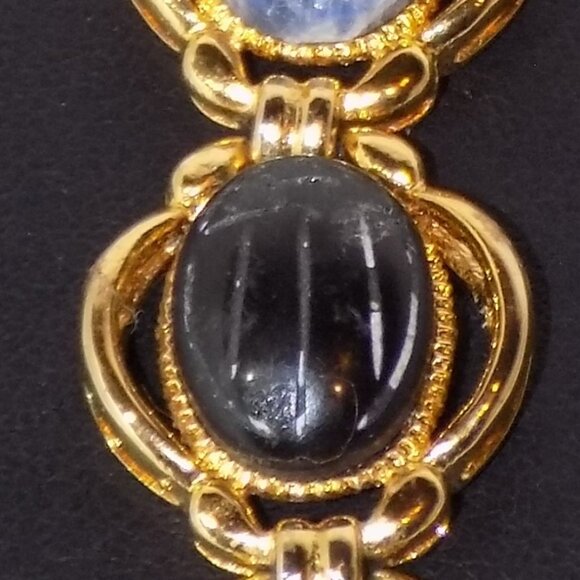 Vintage Ladies Lafayette Carved Semi-Precious Stone Scarab Mother-of-Pearl Watch - Picture 12 of 14